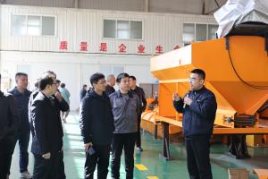聯合調研團深入高遠路業集團調研冬季公路養護裝備
